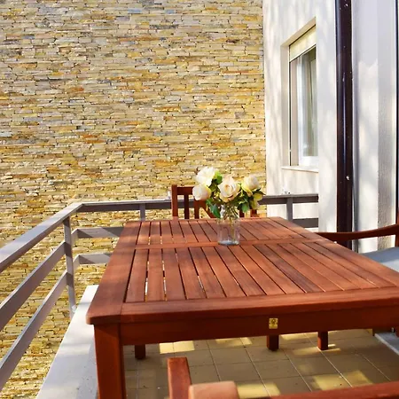 Adagio Apartment, Lura 3 - 092 Apartamento Plazhi San Pietro