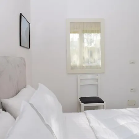 Adagio Apartment, Lura 3 - 092 Apartamento Plazhi San Pietro