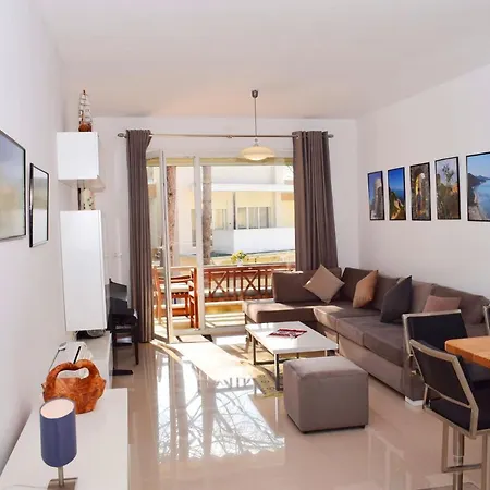Adagio Apartment, Lura 3 - 092 Apartment Plazhi San Pietro